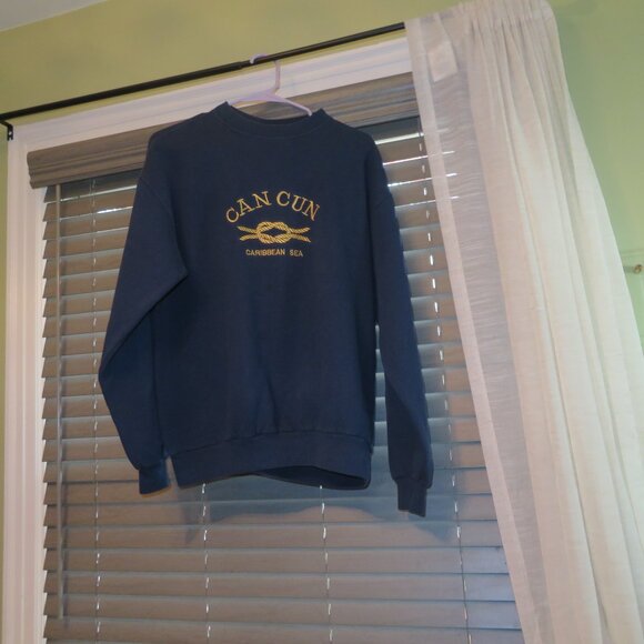 Unisex Cancun Sweatshirt Blue size L In excellent condition - Picture 2 of 4